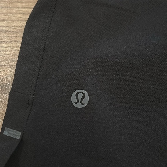Men’s Lululemon Shorts - Picture 4 of 6